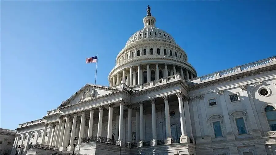 Конгресс США рассмотрит разрешение вкладывать пенсии в криптовалютные фонды Конгресс США рассмотрит разрешение вкладывать пенсии в криптовалютные фонды
