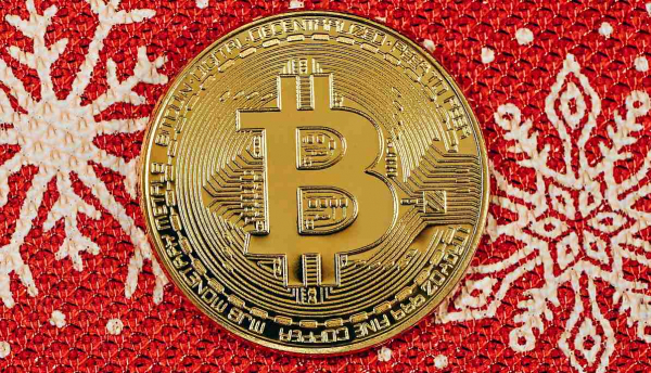 Искусственный интеллект ожидает слабый рост биткоина к 25 декабря
Искусственный интеллект ожидает слабый рост биткоина к 25 декабря